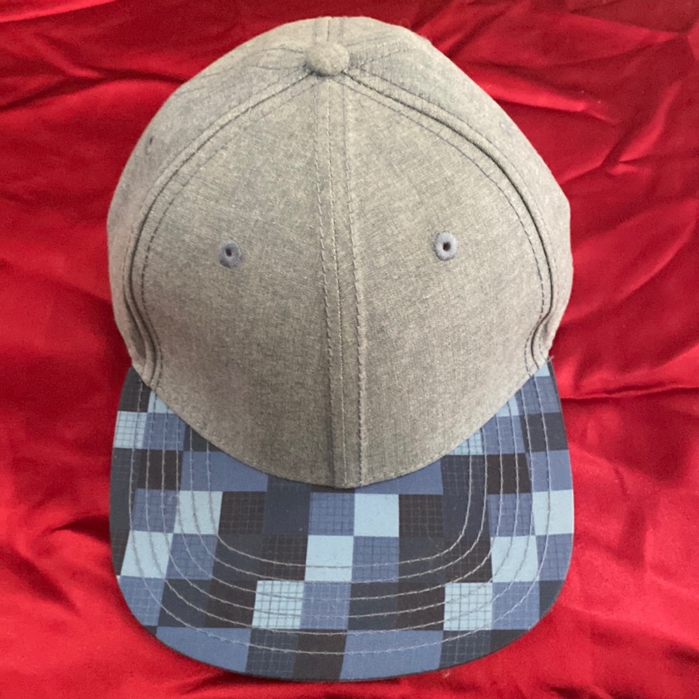 Snapback hat